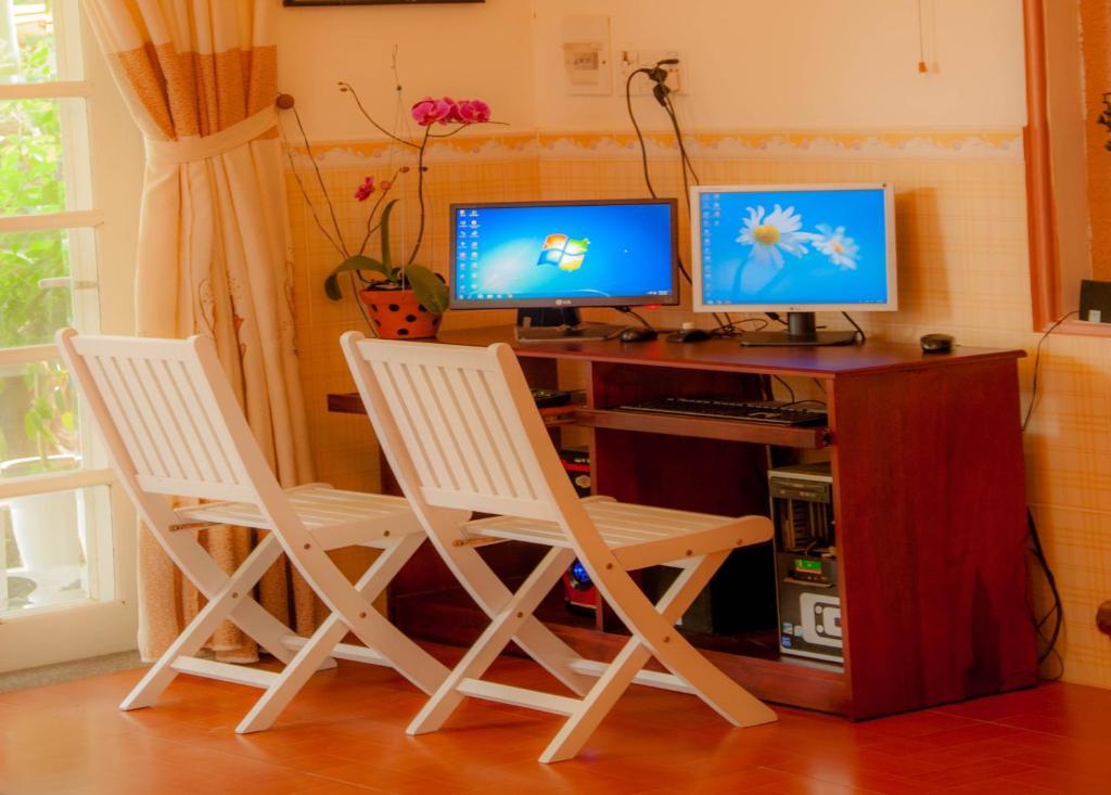 Memories Homestay Хойан Экстерьер фото