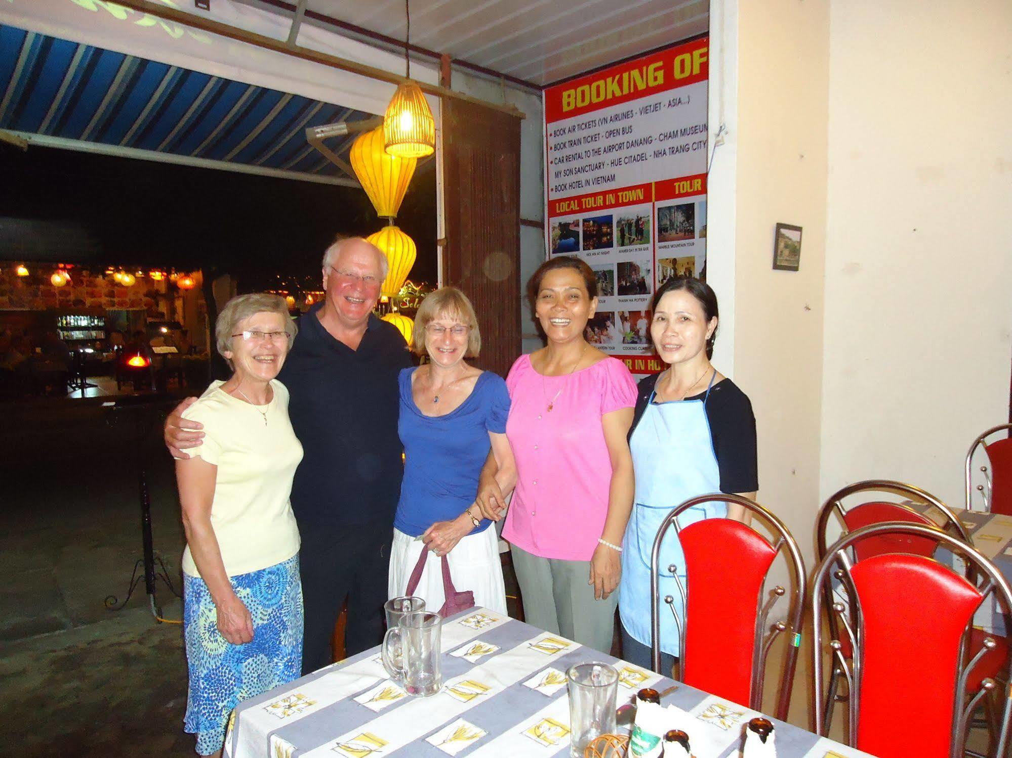 Memories Homestay Хойан Экстерьер фото
