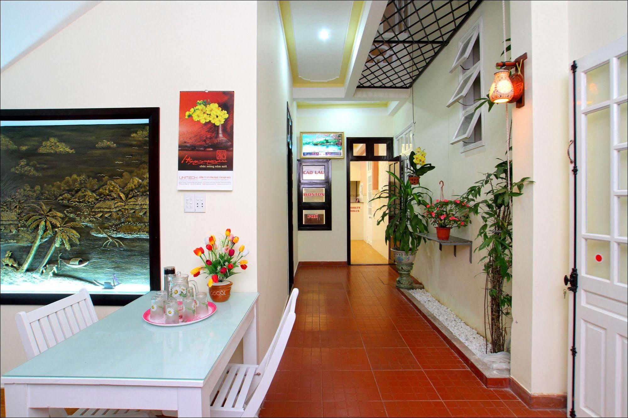 Memories Homestay Хойан Экстерьер фото
