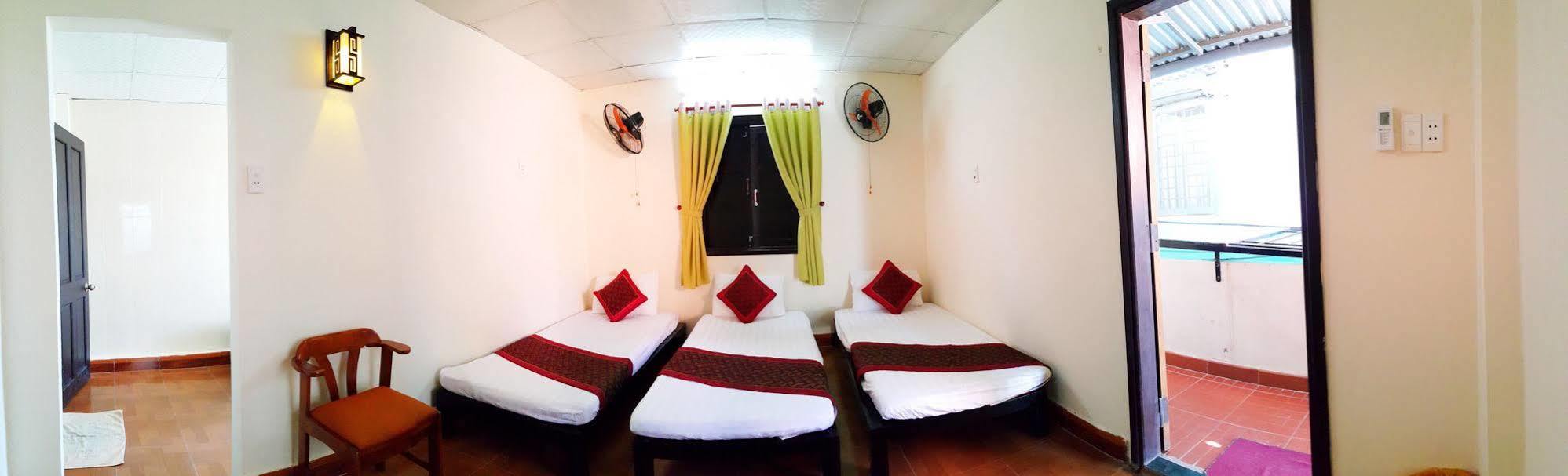 Memories Homestay Хойан Экстерьер фото